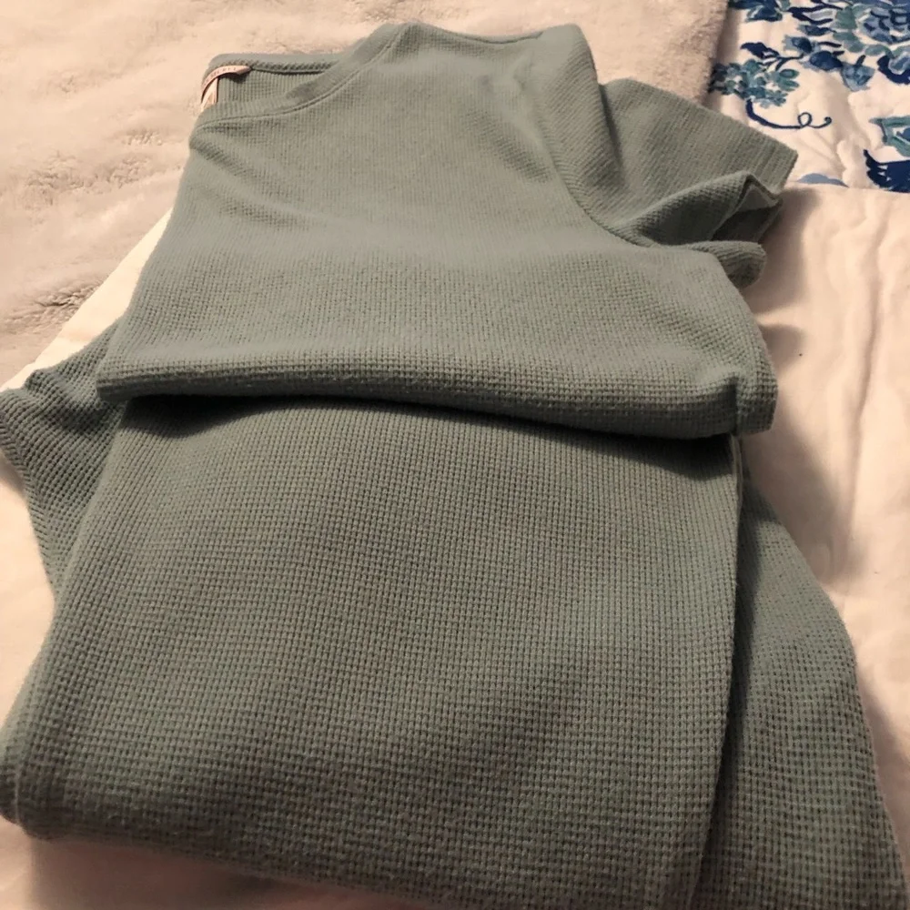 Victoria Secrets 2 Piece Lounge Set Pullover Top Draw String Pants EUC - Picture 6 of 8